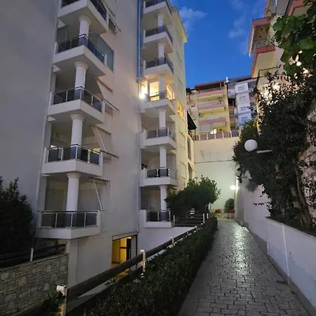Estia Apartament *